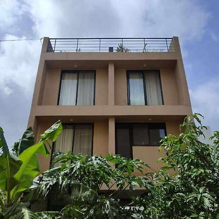 Rising Dust Villa Lonavala Eksteriør billede